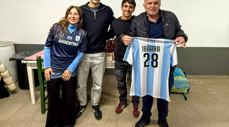 Reconocimiento para dos de los protagonistas del Mundial de Hockey Masculino 2026