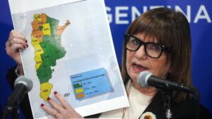 Sin respaldo, el oficialismo dio de baja la cláusula de venta de tierras a extranjeros para salvar la sesión