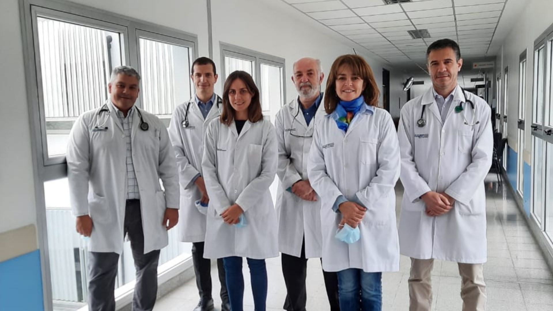 Otorgan reconocimiento a cardiólogos del Hospital El Cruce