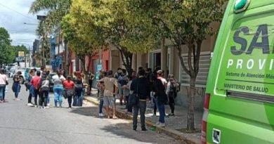 Escraches en el Jardín de Infantes Luz y Fuerza, de Quilmes