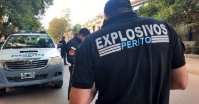 Lanús | Alumnos sufren continuas interrupciones de clases por amenazas de bomba