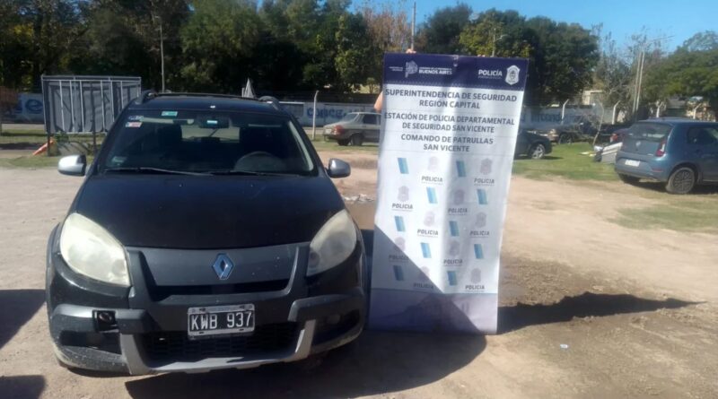 Detuvieron a un concejal de La Libertad Avanza por circular en un auto con pedido de secuestro