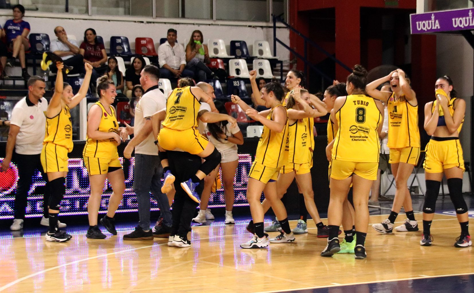 Deportivo Berazategui volvió a ganar y quedó a un paso de ser campeón