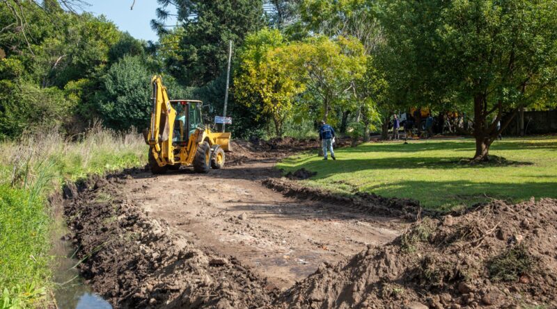 Berazategui: nueva obra de saneamiento y pavimentación en Gutiérrez
