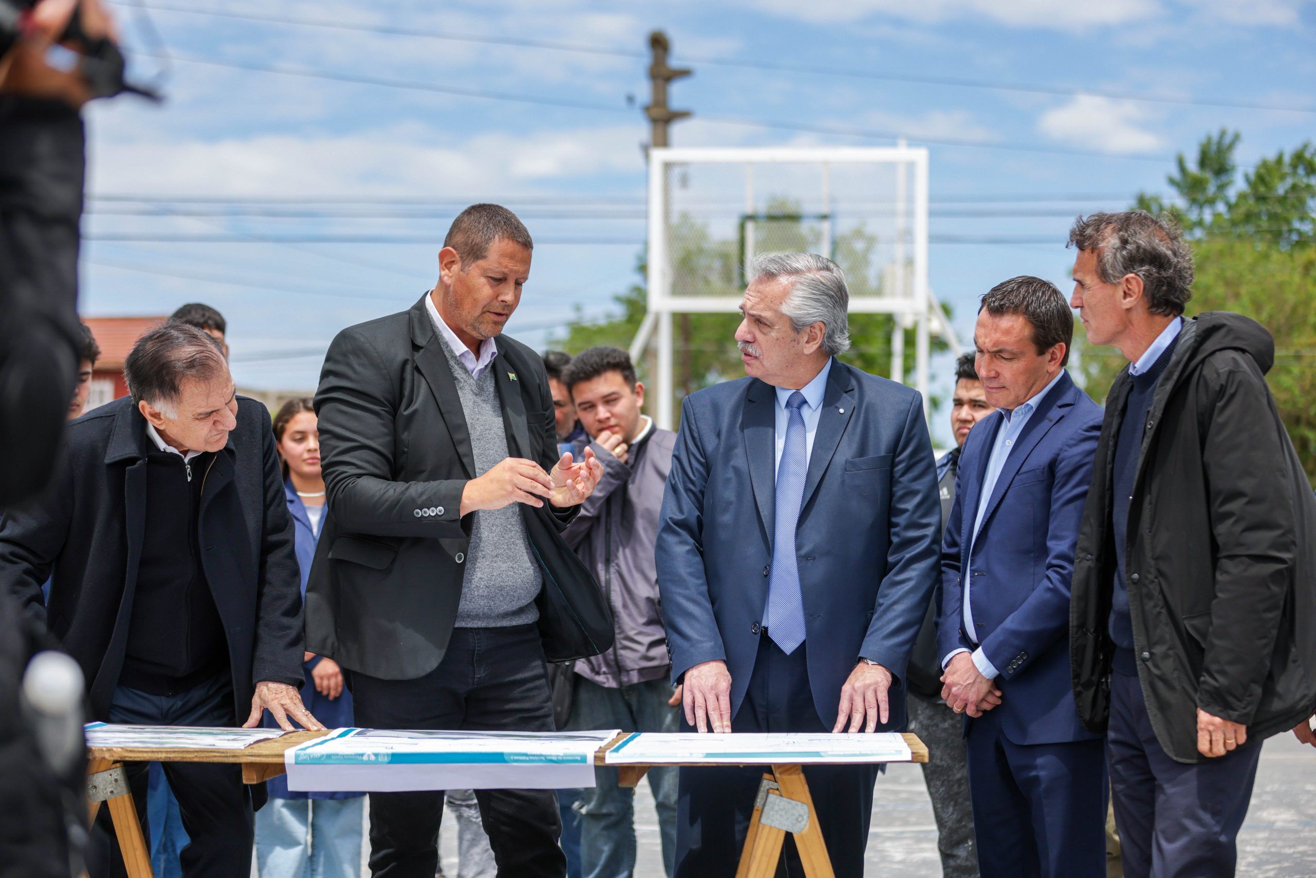 El Presidente visitó obras del entubamiento del Arroyo Jiménez en Florencio Varela