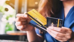Crecen las deudas con bancos y billeteras y supera los $5 millones por cliente