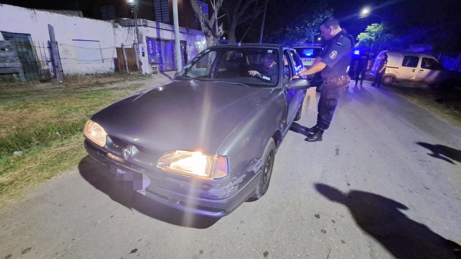 "Coca a domicilio" en Berazategui: Detuvieron a dos dealers