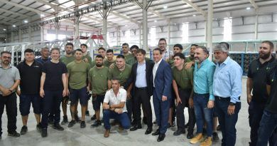 Kicillof encabezó la inauguración de nuevas empresas en el Parque Industrial y Tecnológico de Florencio Varela