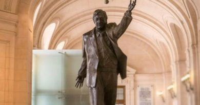 La escultura de Néstor Kirchner del CCK será emplazada en Quilmes
