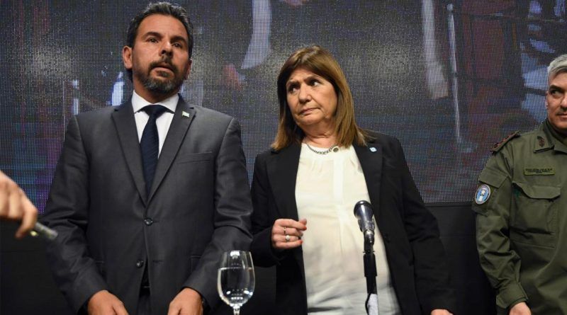 "Se terminó el vale todo", aseguró Bullrich tras la marcha de organizaciones sociales a Plaza de Mayo
