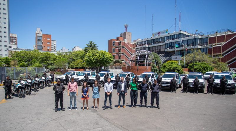 Lanús presentó una nueva flota de móviles policiales