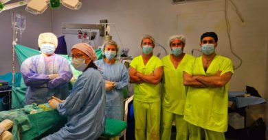 Un adolescente fue operado despierto para extirparle un tumor cerebral