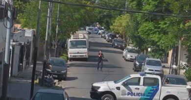 Un odontólogo se atrincheró a los tiros en su casa de Lanús y se suicidó