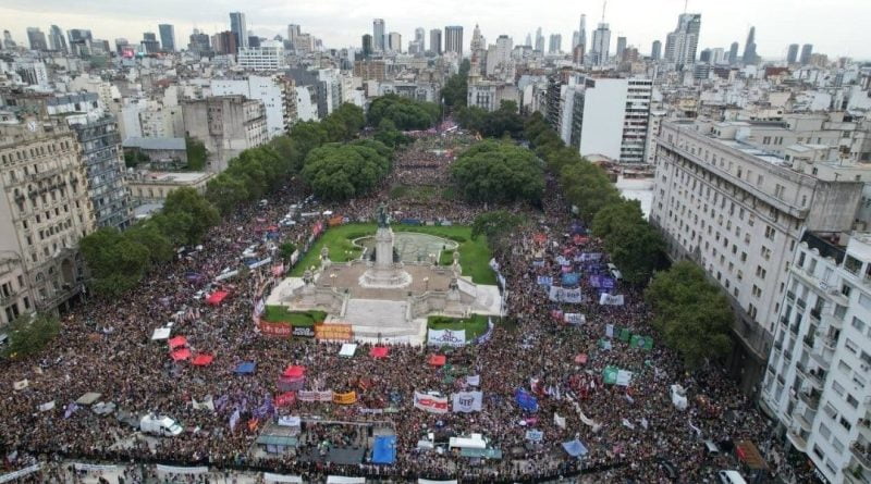 8M: “Ni un paso atrás, a Milei no le tenemos miedo”