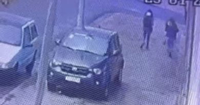 Avellaneda | Perdió el control del auto, atropelló y mató a una mujer que caminaba por la vereda