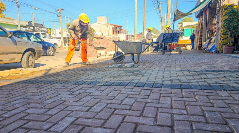 Avanza la renovación de veredas en Berazategui oeste