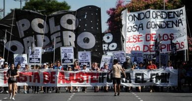 Allanaron a dirigentes por presunta extorsión a beneficiarios de planes sociales