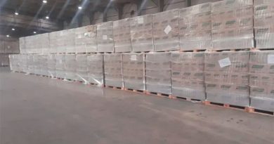 El gobierno reconoció que hay alimentos por vencerse en galpones y ordeno al Ejército repartirlo