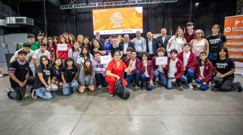 20 escuelas de Berazategui presentaron proyectos para fortalecer el consumo local