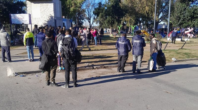 Berazategui | Impiden la instalación de una feria en Plaza La Loma