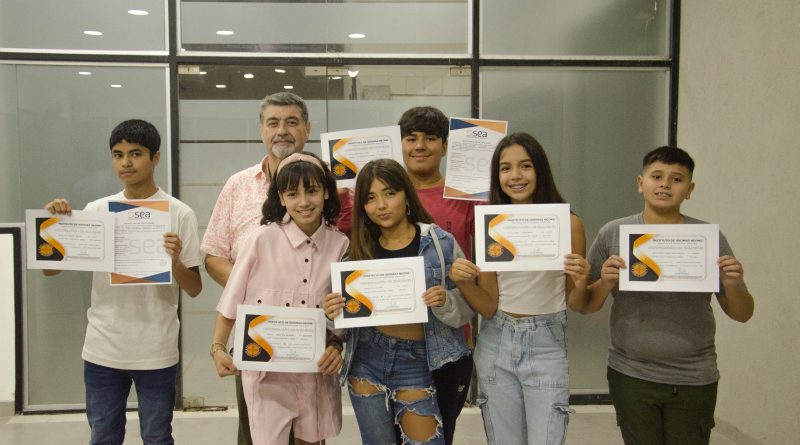 Edu Cada Mente: Transformando Vidas a través de la Educación