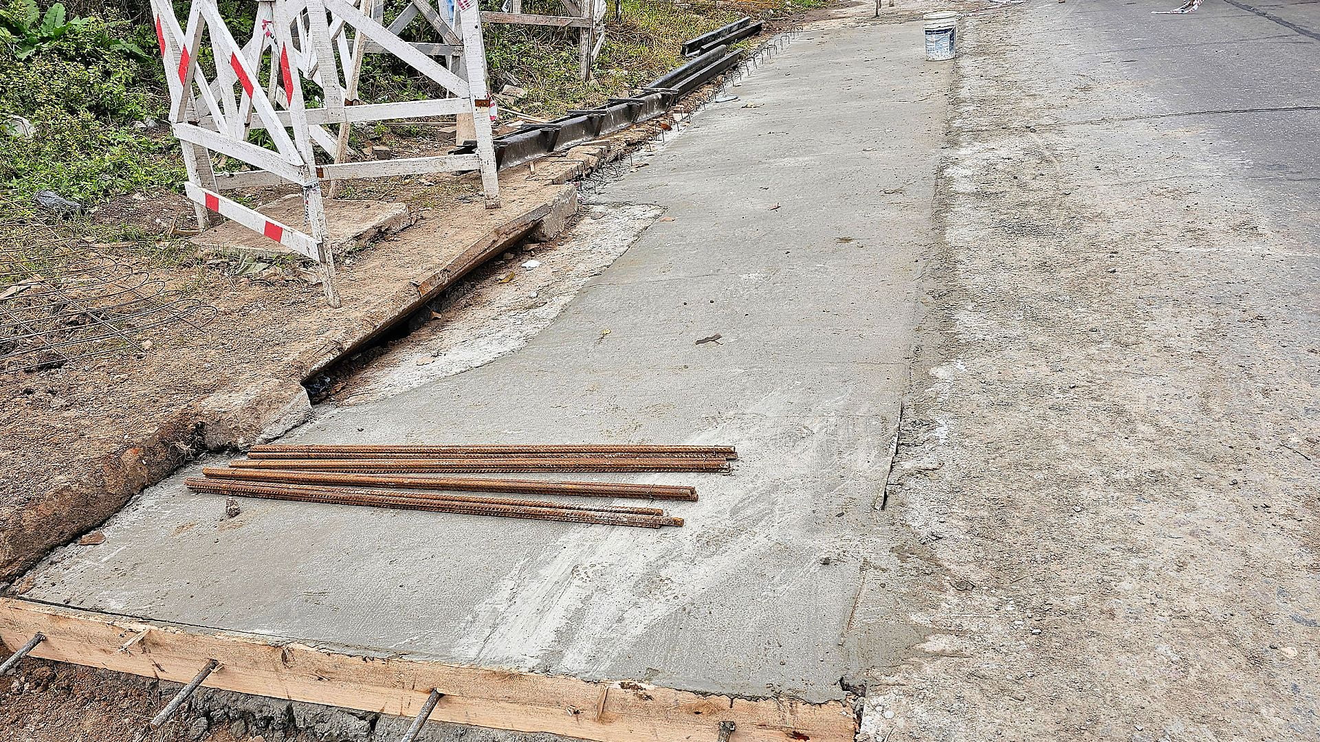 Berazategui | Ejecutan obras de desagües pluviales en la calle 110