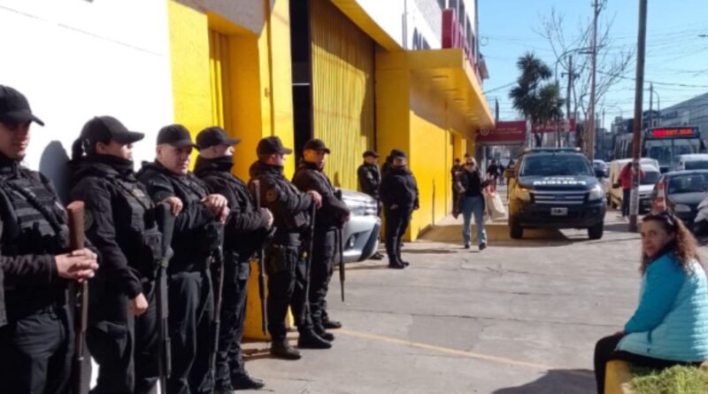 Allanaron el Outlet de Quilmes