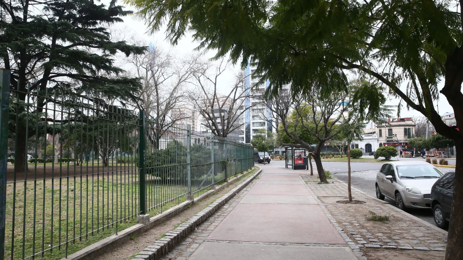 El Gobierno de la Ciudad desalojó a más de 2 mil manteros en Parque Centenario