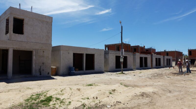 Construyen viviendas para relocalizar a 120 familias de Berazategui