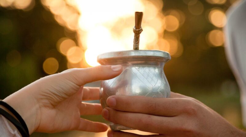 El mate: un clásico argentino con beneficios y precauciones