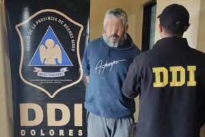 Detuvieron a un prófugo acusado de abusar de su hijastra y embarazarla
