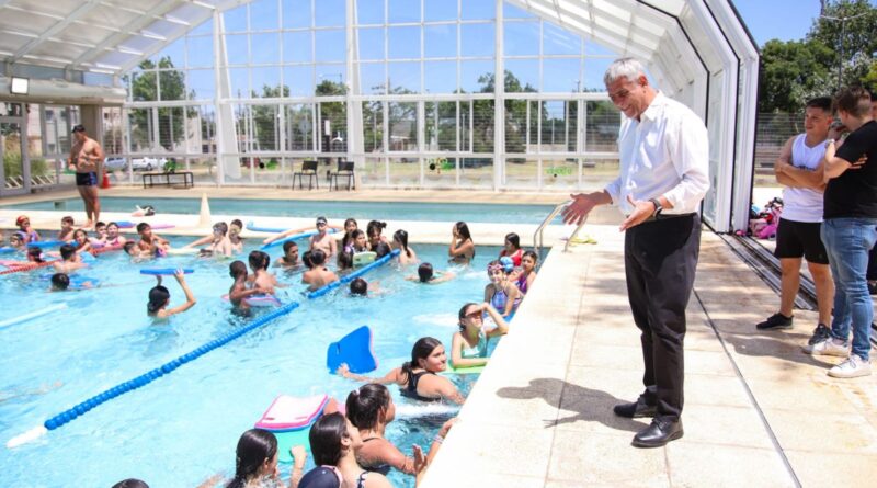 Inauguraron una piscina semi olímpica en el Polideportivo José Mármol de Piñeiro