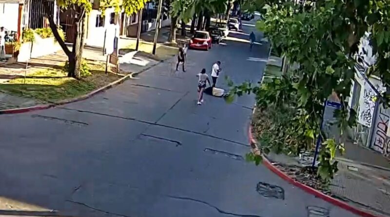 Asesinaron de siete puñaladas a un delivery en Moreno