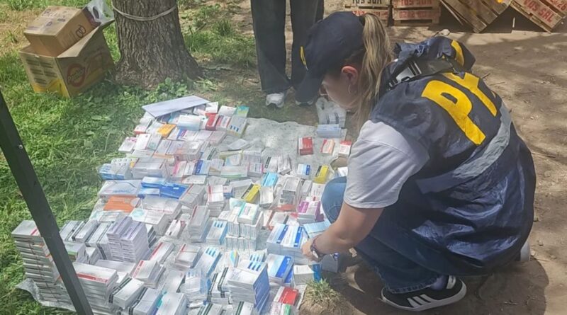 Desbarataron una banda que comercializaba medicamentos sin autorización