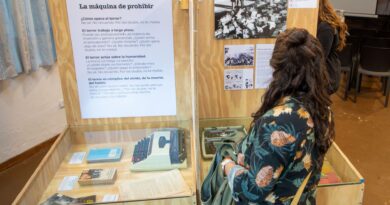 Se inauguró la muestra "Los Libros de la Buena Memoria" en Berazategui