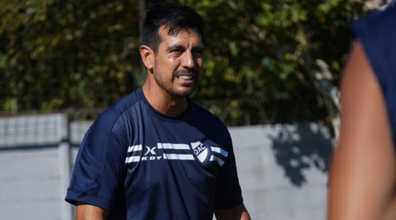 Leandro Gracián dejó de ser el entrenador de Quilmes