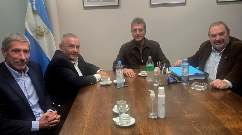 Sergio Massa con Martilleros Bonaerenses
