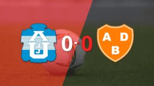 Primera C: Con nuevo DT, Berazategui empató ante J.J. Urquiza