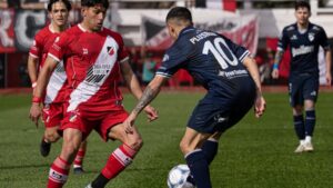 Quilmes no levanta cabeza: cayó por la mínima ante Deportivo Maipú